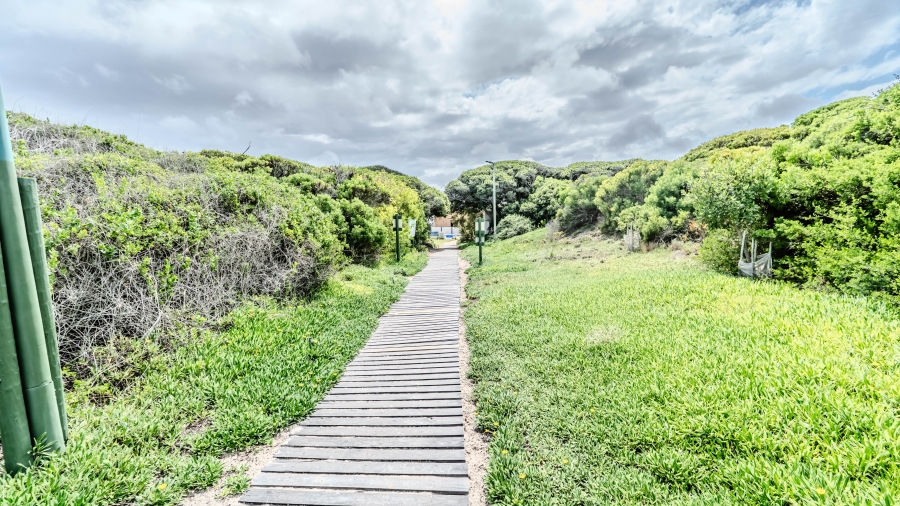 2 Bedroom Property for Sale in Pearly Beach Western Cape